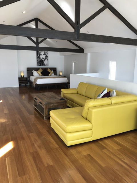 Penthouse Bendigo - Holiday Find 0