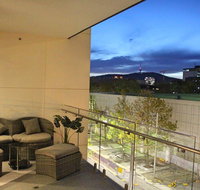 Perfectly Located Modern Apartment - Canberra CBD - Holiday Find