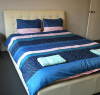 Perth Urban Vacation Home - Close to City  Airport - Holiday Find