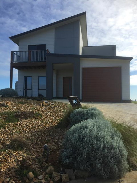 Peterborough Getaway - Holiday Find 0