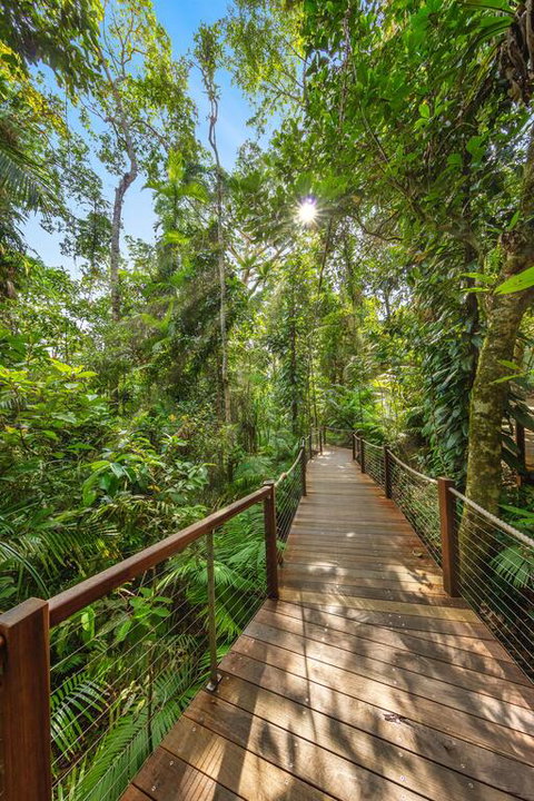 Piermonde Apartments Cairns - Holiday Find 3