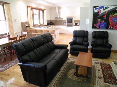 Pinkerton Hill Naracoorte - Holiday Find 3