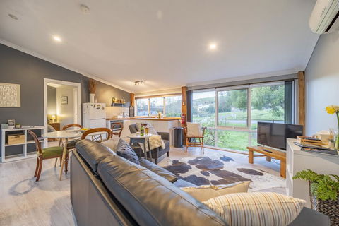 Platypus Waters B&B - Holiday Find 0
