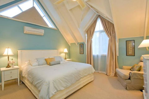 PLUM TREE COTTAGE - Spa Cottage With Woodfire - Holiday Find 1