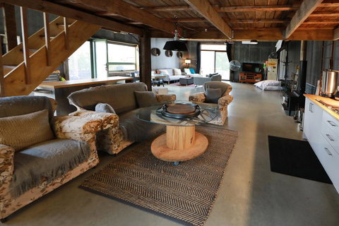 Powerhouse @ Eagles Rise - Holiday Find 3