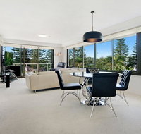 Private Apartment - Central Broadbeach - Holiday Find