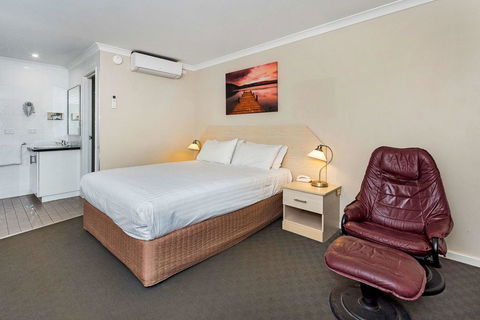 Quality Inn Railway Motel - Holiday Find 3