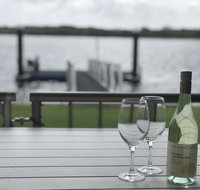 Quiet River Front Escape Walk to Ocean Street  Shops - Holiday Find