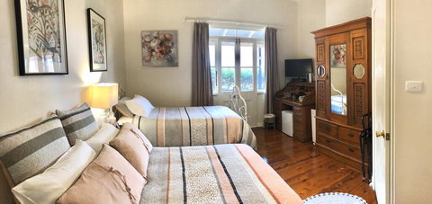 QUILTY HOUSE (Formerly Beethovens) - Holiday Find 1