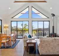 Ravensbourne Escape- Stella Luna - Holiday Find