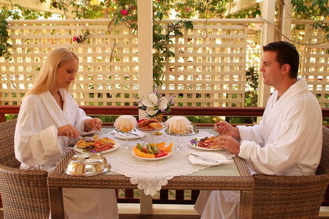 Reid's Place - Holiday Find 0