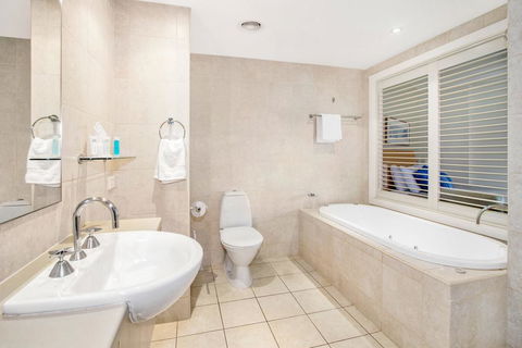 RESORT ON THE BEACH 4118/19 - Holiday Find 2