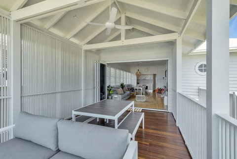 Rigi On Currumbin Beach - Holiday Find 3