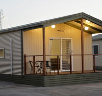 Riverside Cabin Park - Holiday Find