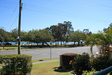 RIVERVIEW, UNIT 6, CURRUMBIN - Holiday Find 0
