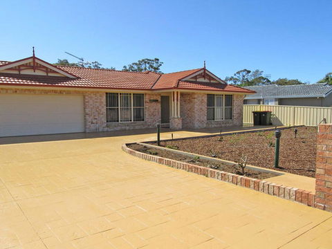 Salamander Way', 99a Salamander Way - Fantastic Duplex Close To Horizons Golf Resort - Holiday Find 0