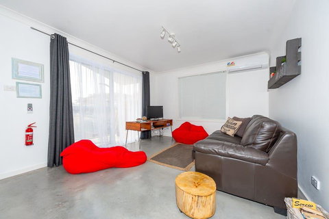 Salty Kisses Holiday House - Holiday Find 1