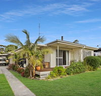 Sama-Sama - Walking Distance to town and water - Holiday Find
