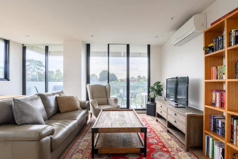 Sanctuary Resort-Style On The Banks Of The Yarra - Holiday Find 2