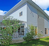 Sandlewood Breeze - spacious entertainer - Holiday Find