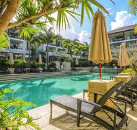 Santai Retreat Luxury One Bedroom - Holiday Find