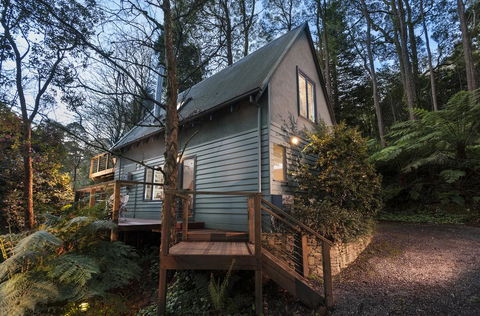 Santosa Cottage Sassafras - Holiday Find 0