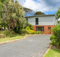 Sany Views 10min walk to beach - Holiday Find