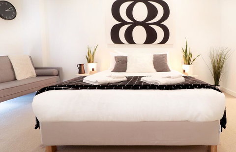 SATOR City Fringe Home Away From Home Pets OK! - Holiday Find 0