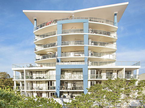 Scarborough Beach Resort Queensland - Holiday Find 0