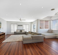 Sea Splash 75 Lorikeet Drive - Holiday Find
