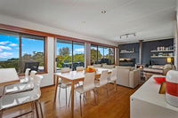 SEA URCHIN - beautiful Skenes Creek home