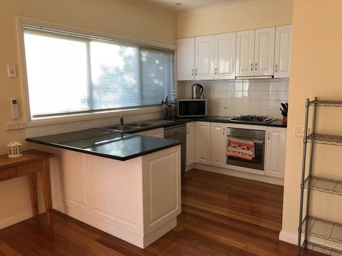 Seagrape Cottage - Holiday Find 3