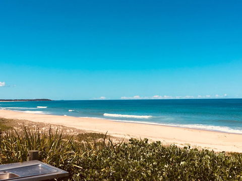 Seashells Beachfront Resort - Holiday Find 3