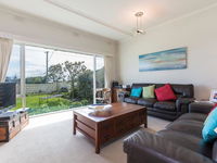 SEAVIEWS MORNINGTON....
