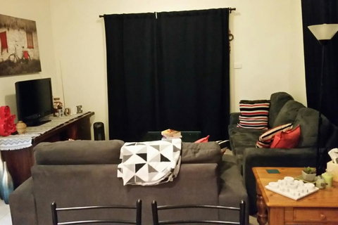 Self-contained Private 2 Bedroom Apartment - Holiday Find 2