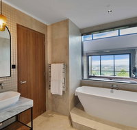 Sequoia Lodge - Holiday Find