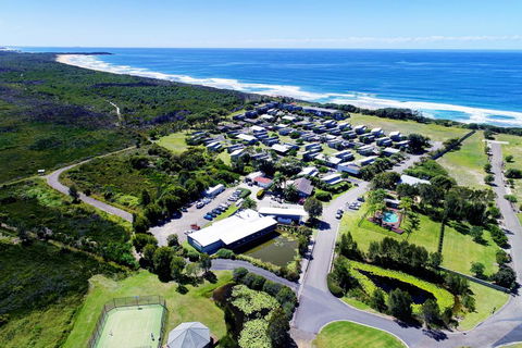 Serenity Diamond Beach (formerly Ramada Resort Diamond Beach) - Holiday Find 0