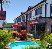 Shakespeare Motel - Holiday Find