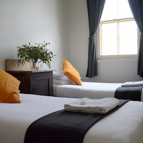Shamrock Hotel Motel Temora - Holiday Find 1