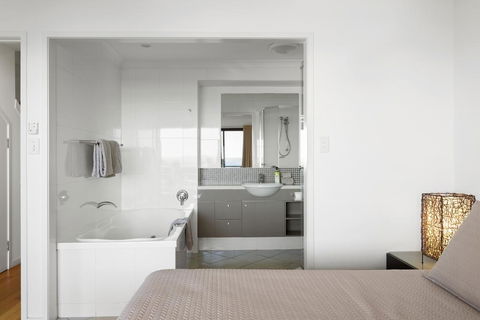 Shorelines 23 On Hamilton Island - Holiday Find 2