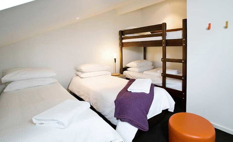 Silverski Rooms And Apartments - Holiday Find 2
