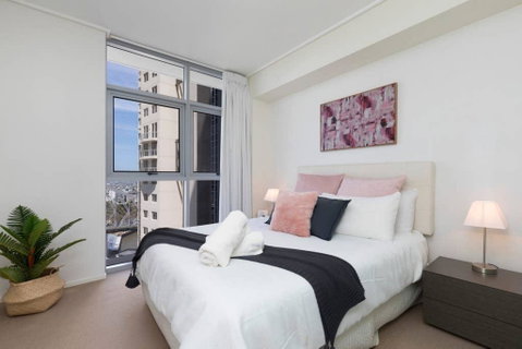SK2 - 3BR With Pool Gym Steam Room In Story Bridge - Holiday Find 0