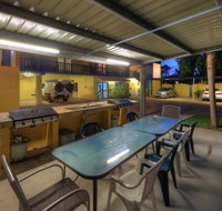 Sky View Units Bowen - Holiday Find