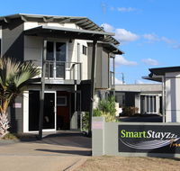 Smart Stayzzz Inns - Holiday Find