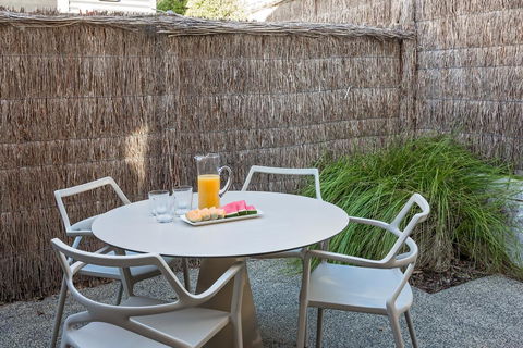Smiths Beach Resort - Holiday Find 1