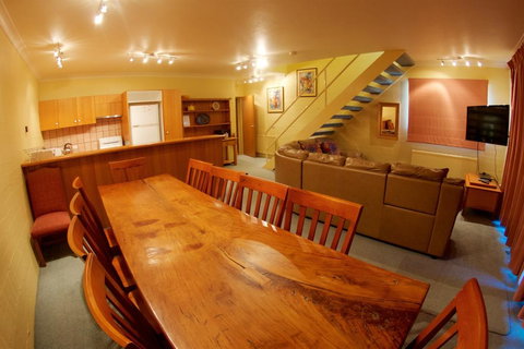 Snow Ski Apartments 41 - Holiday Find 0