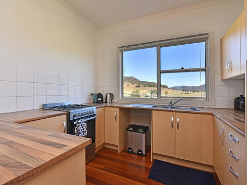 Somerville Wines Farmstay In Broke, Super Cute House On Working Farm. Walk For Miles. - Holiday Find 2