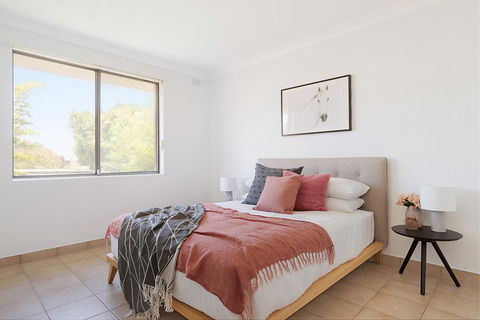 Spacious Apartment In Trendy Sydney Neighbourhood - Holiday Find 1