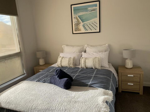 Spacious Rooms Home-Stay With Free Wifi - Holiday Find 3