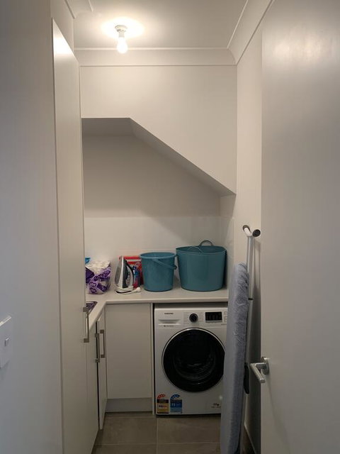 Spacious Rooms Home-Stay With Free Wifi - Holiday Find 2